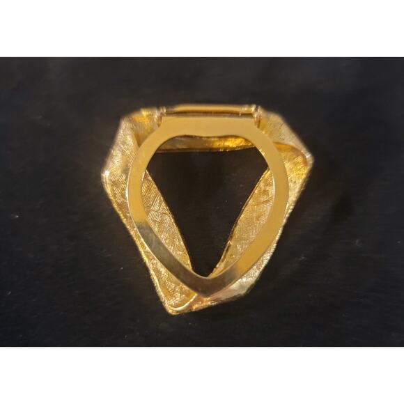 1970s Lieba USA Textured Ribbon Style Gold Tone Scarf Clip - Picture 2 of 3